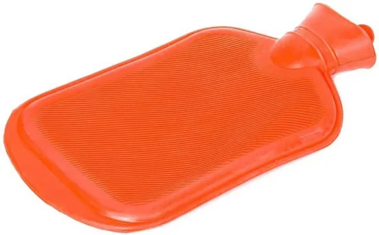 GOODS+GADGETS Wärmflasche 2L aus Naturkautschuk mit abnehmbarem Bezug